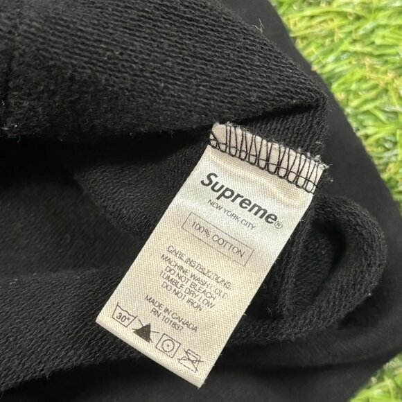 SS14 Supreme x Anti Hero Hoodie - Picture 13 of 15